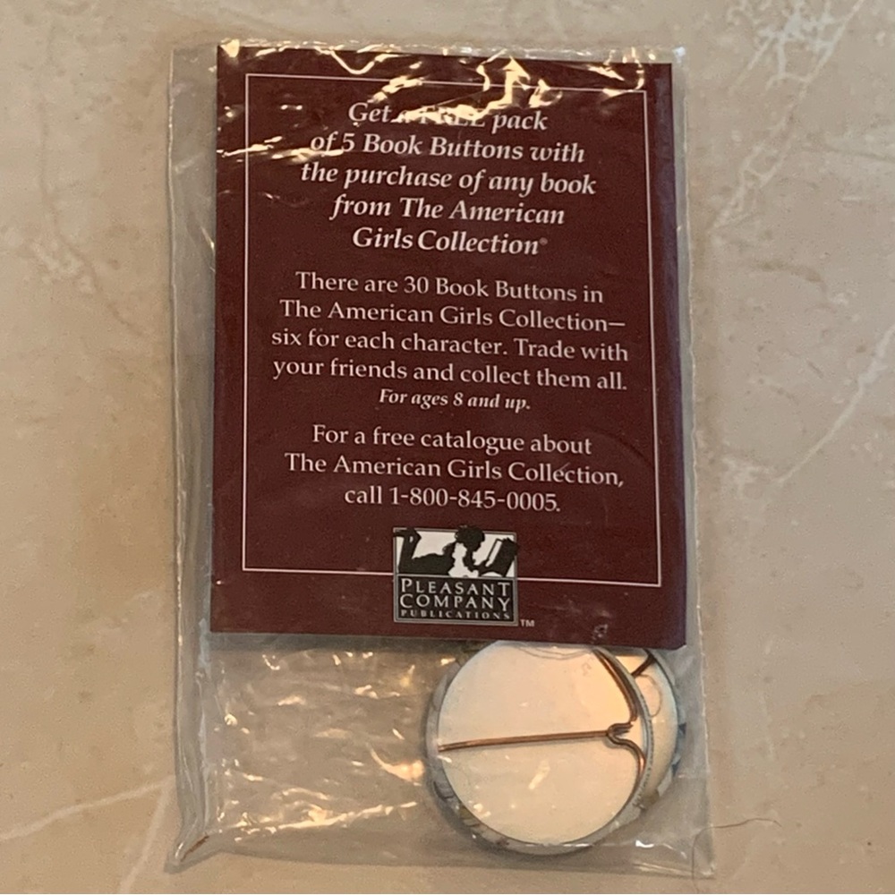 The American Girl Pleasant Company 1994 NWT VTG Five collectible buttons VTG NIB - Picture 7 of 8